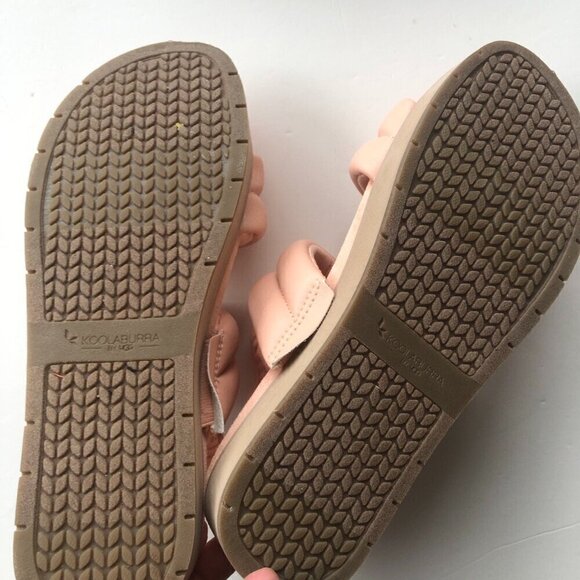 UGG's KOOLABURRA Anida Sandal in Almost Apricot with Tan platform & soles US8 - Picture 11 of 16